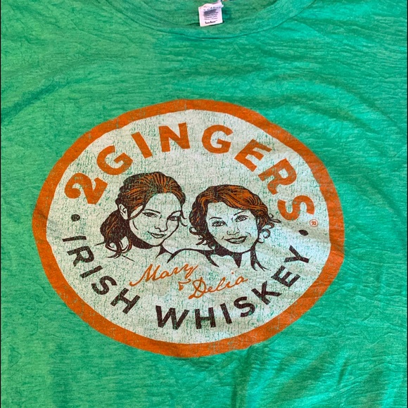 2 Gingers Irish Whiskey T-shirt - Picture 1 of 3